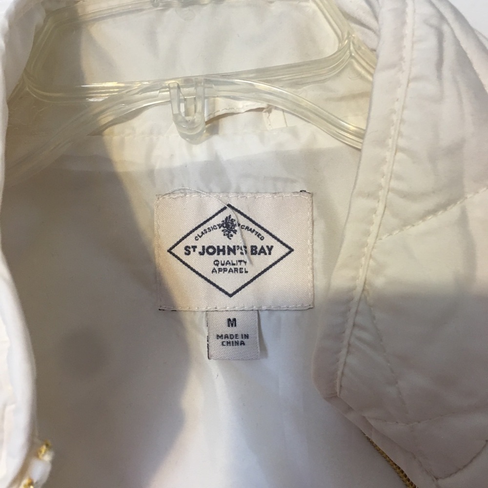 Vest - Picture 3 of 3